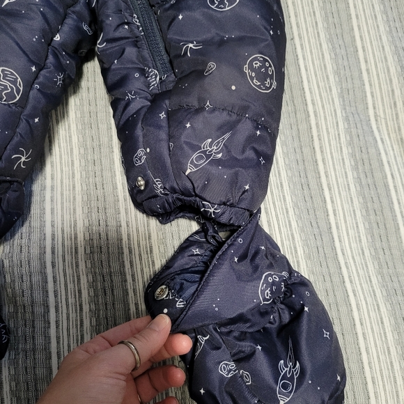 Snow Suit - Picture 4 of 5